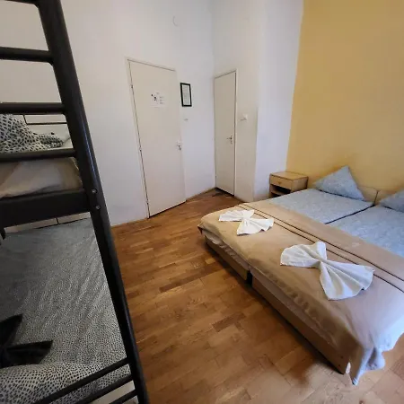 Pensión Casa Nora *